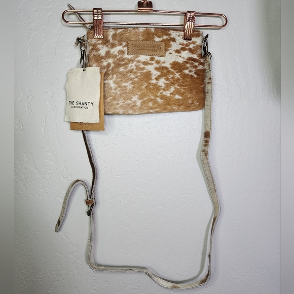 the shanty corp Handbags - NEW The Shanty Corporation Cowhide Crossbody Pouch Purse